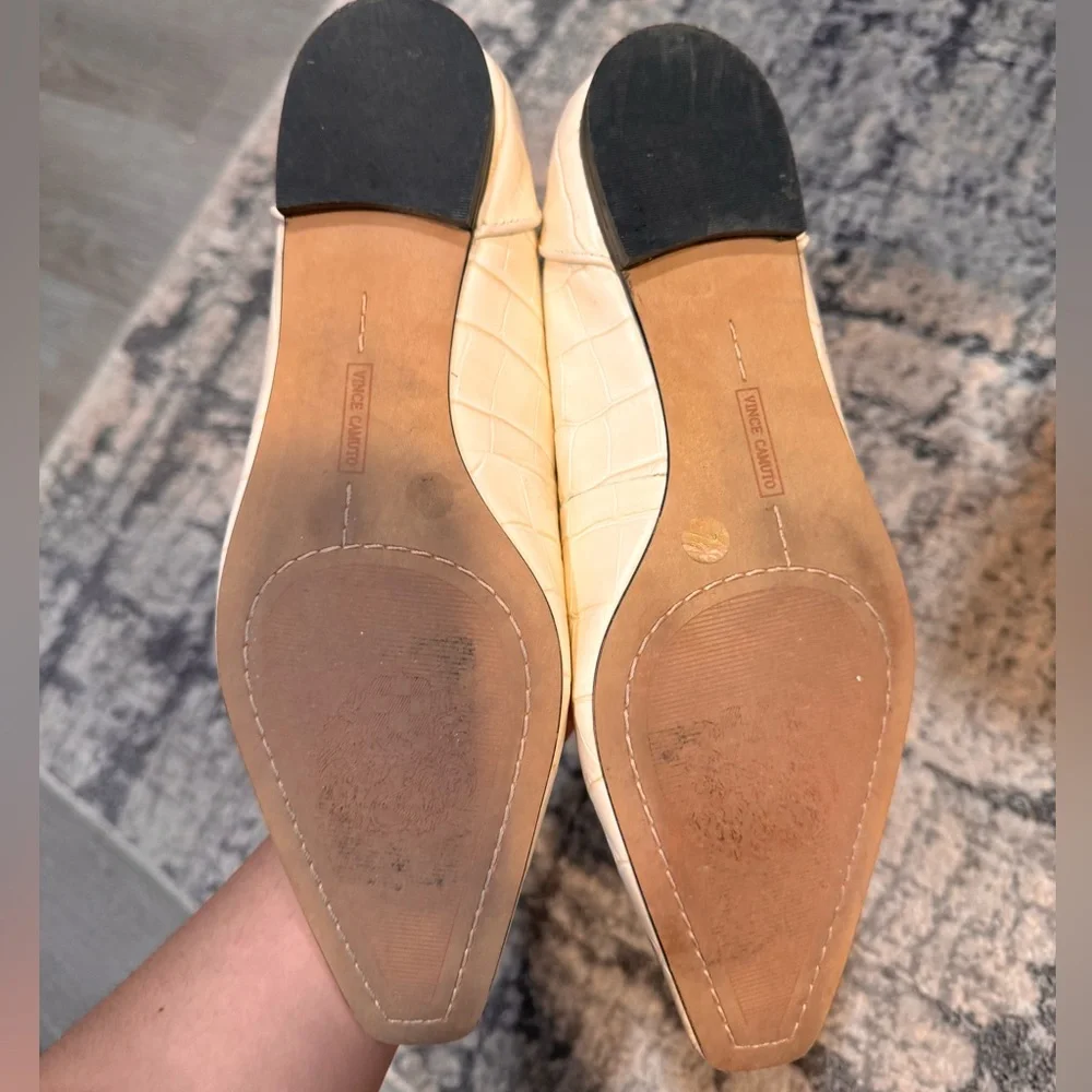 Vince Camuto Flats - Picture 4 of 15